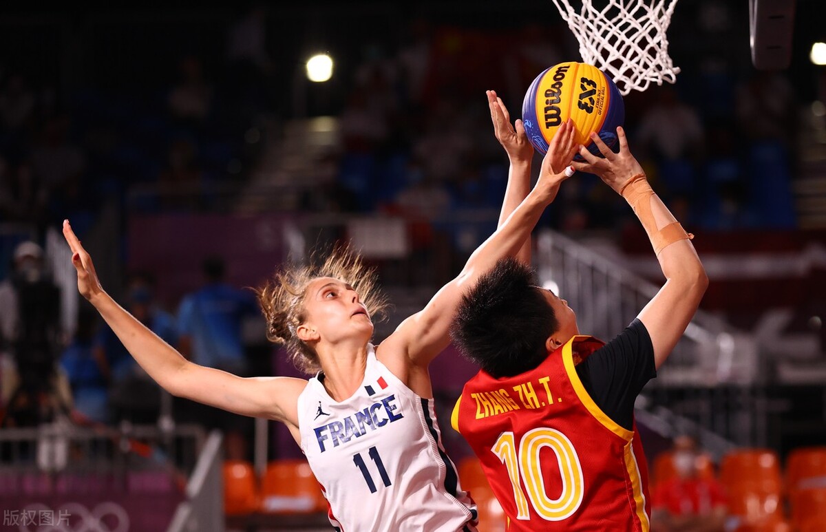 中国3人女篮创历史!16-14胜法国夺奥运铜牌 中国篮球突破