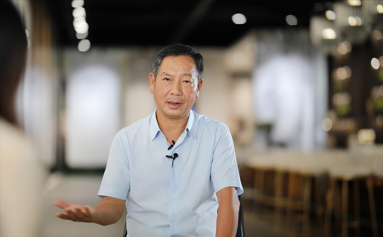 广东佛山建瓷大王叶德林,历经三十年的奋斗,如今身价75个亿