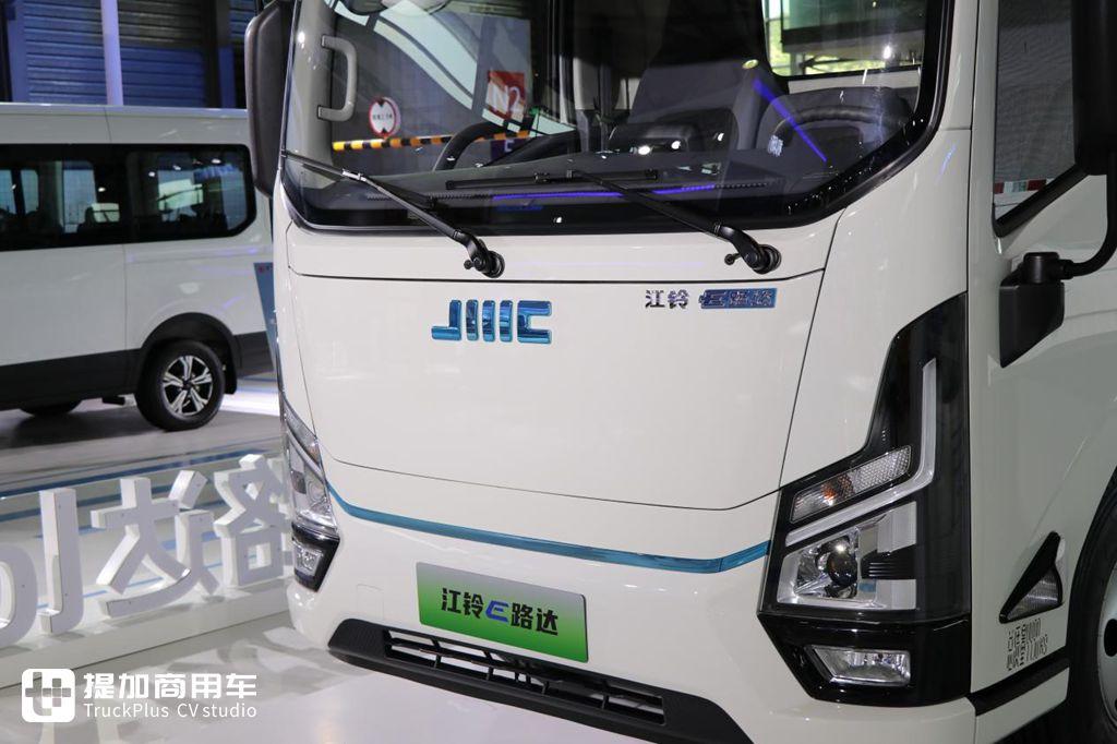 带loft驾驶室,电池中置,江铃最新推出的e路达电动轻卡实拍