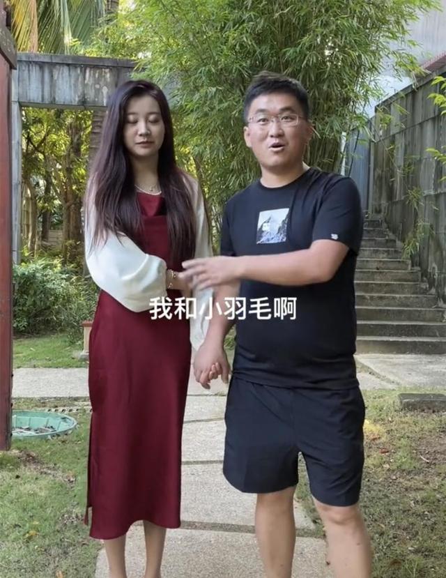 网红姜涛官宣恋爱,小15岁女徒弟颜值清纯,网友:图啥?