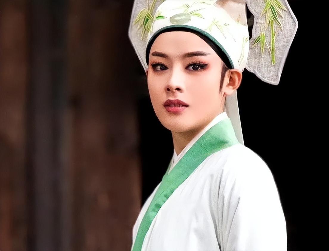 玉面郎君陈丽君13岁入行学越剧18年后才爆火直言自己很普通