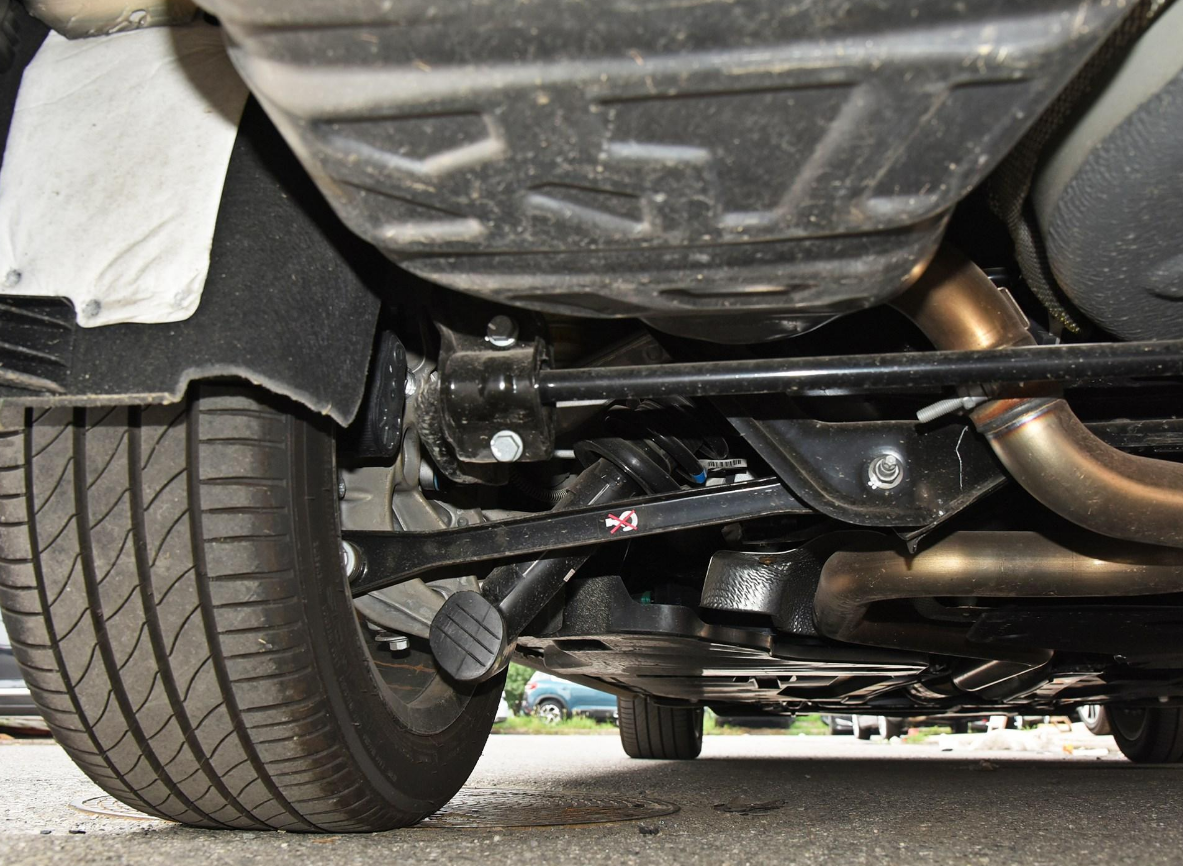 法系车的底盘技术,到底是不是"吹"出来的?老司机有话说