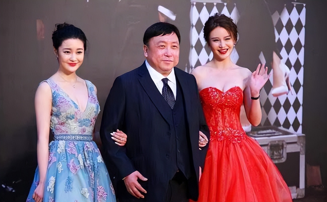 曾是下个邱淑芬,周润发认她为"干女儿",不堪潜规则而不瘟不火