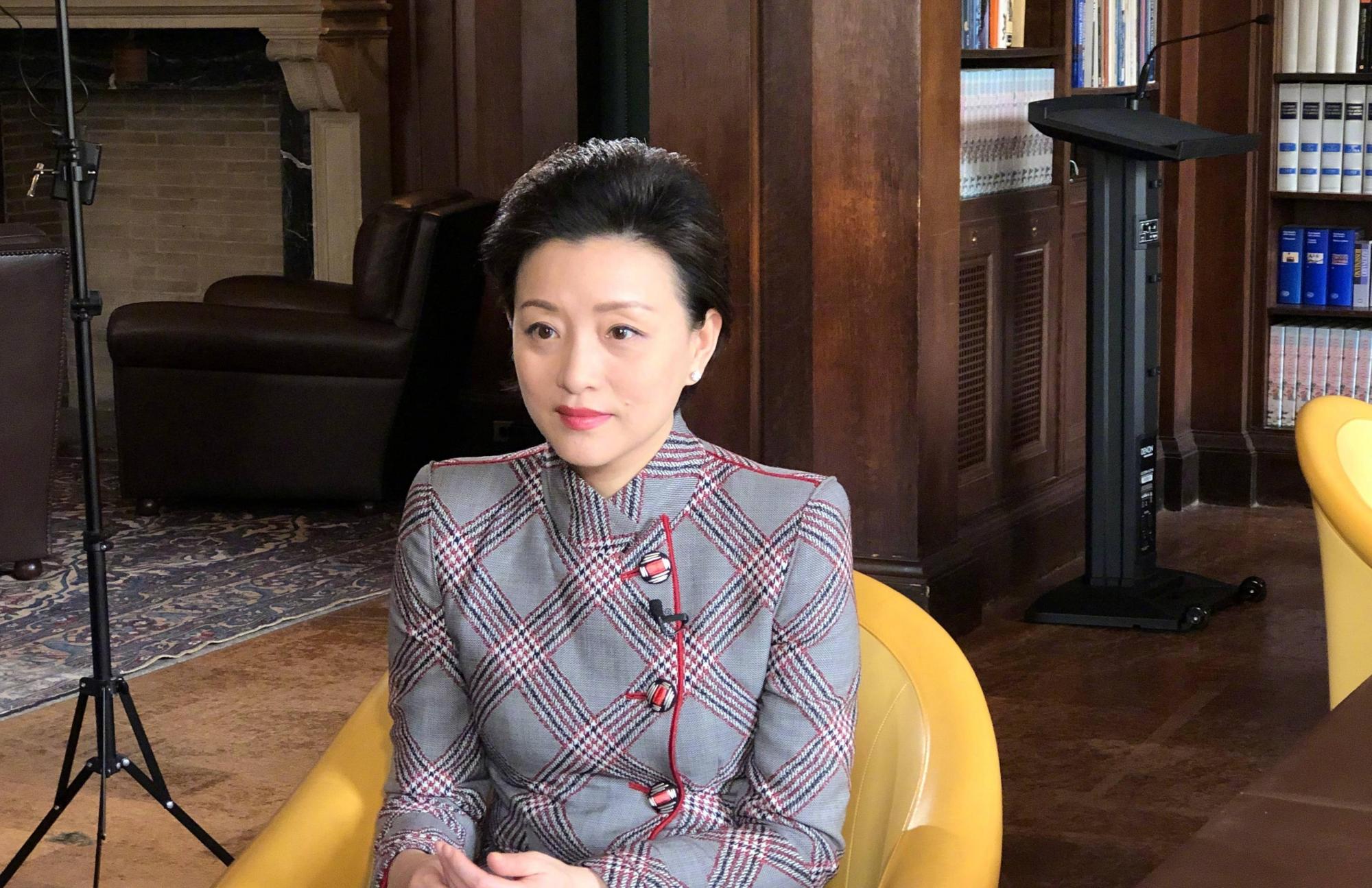 杨澜和在银行上班的张一兵离婚,转身嫁给富豪吴征,表示遇到真爱