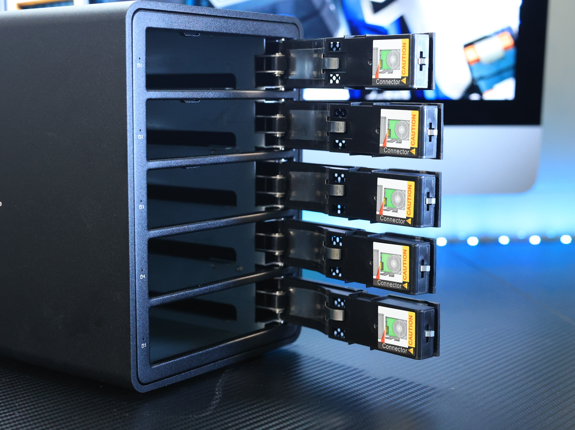 80t容量扩展告别内存焦虑,奥睿科五盘位硬盘柜测评