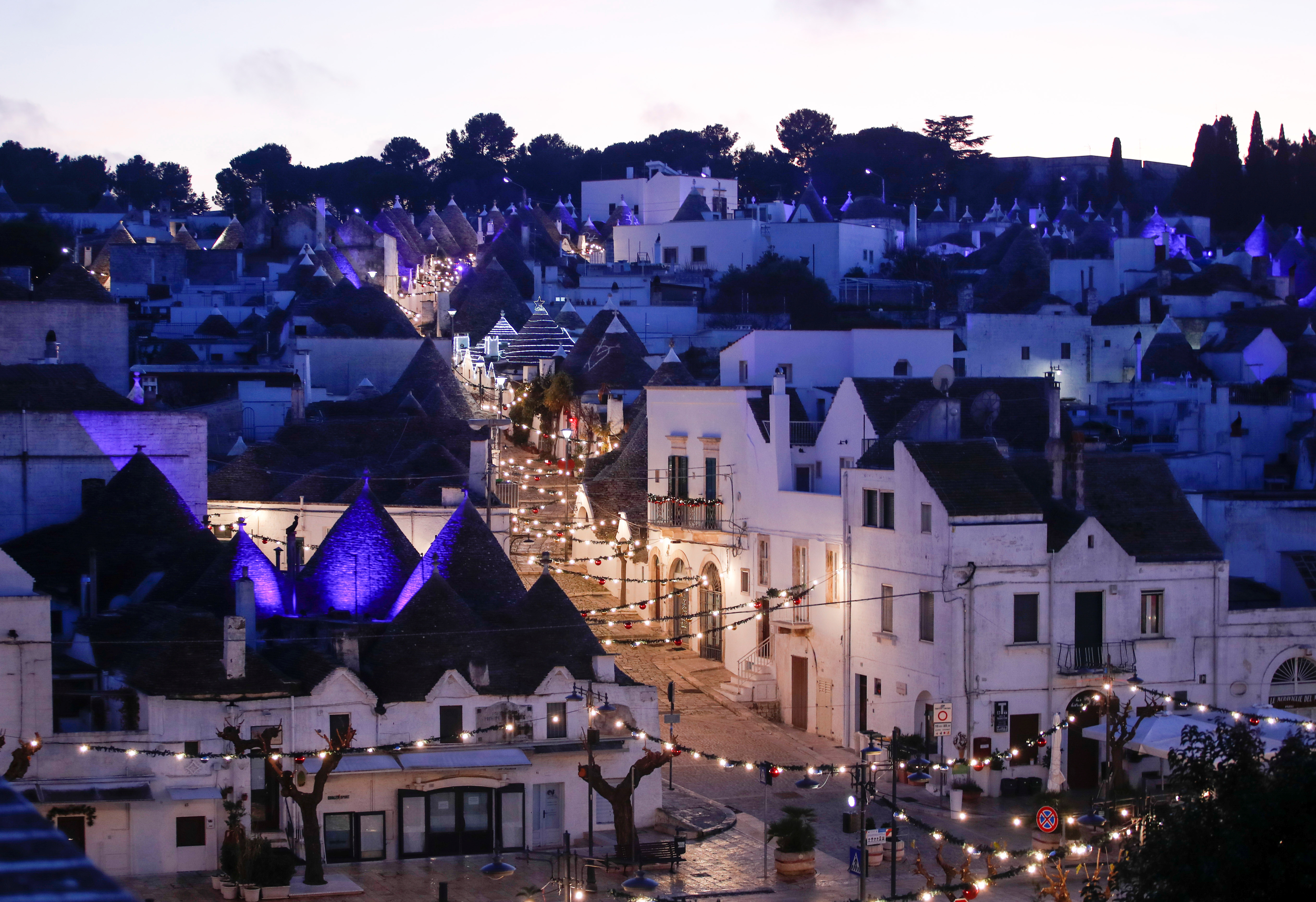 意大利阿尔贝罗贝洛:世界遗产的节日新装
