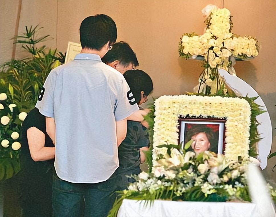 演员罗慧娟:嫁大16岁二婚富商,45岁患癌去世,丈夫至今未忘怀