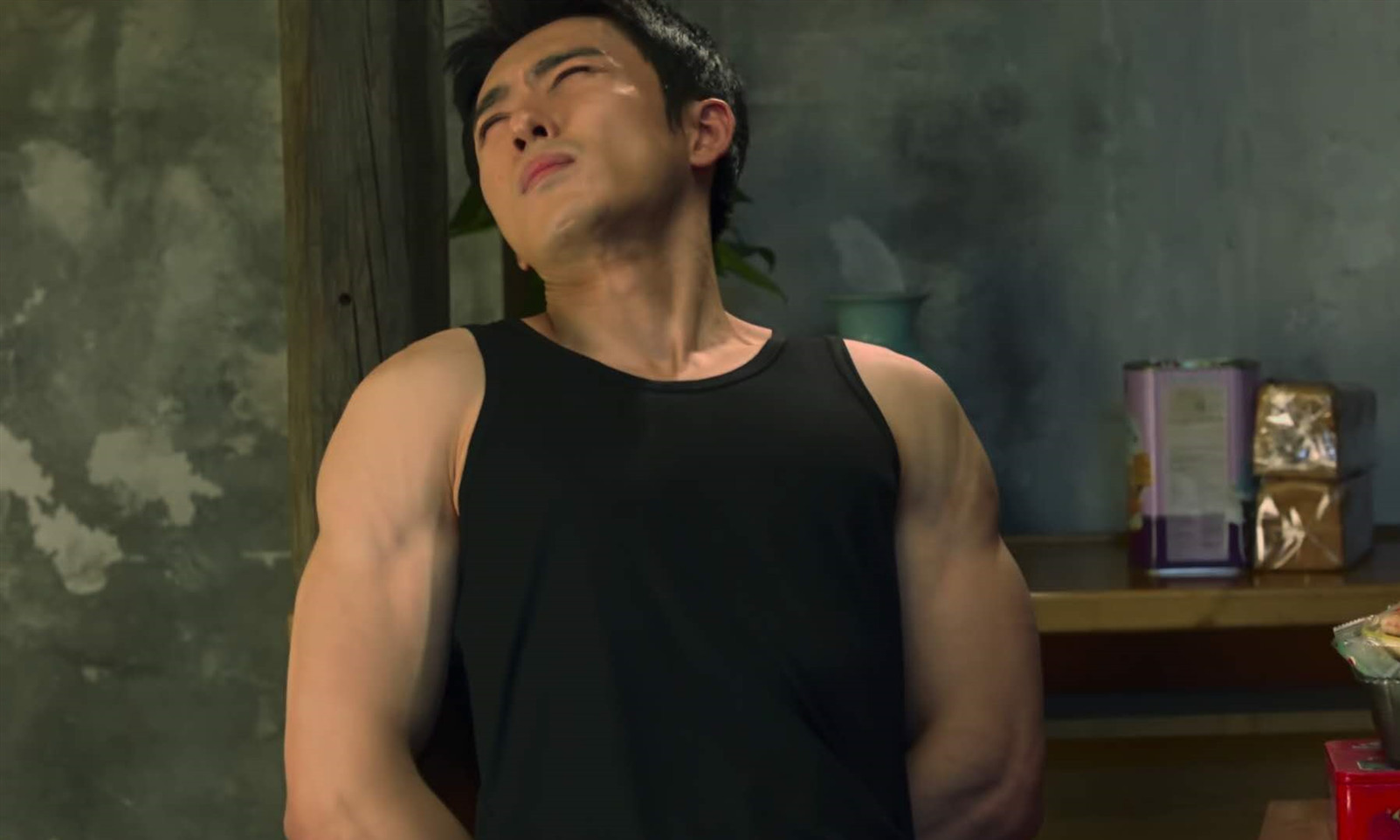 《重启》江子算,肱二头肌发达,一看平时就没少练