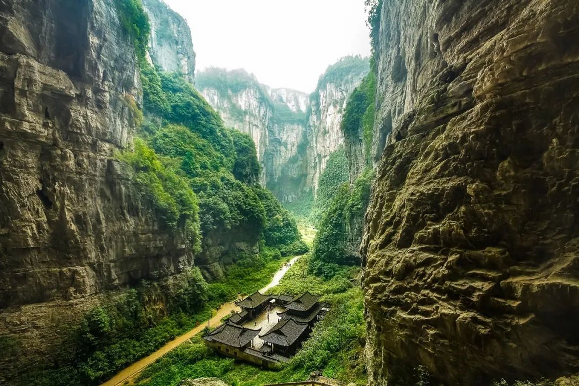 重庆武隆喀斯特旅游区攻略  武隆,一个隐藏在重庆山野间的秘境,喀斯特