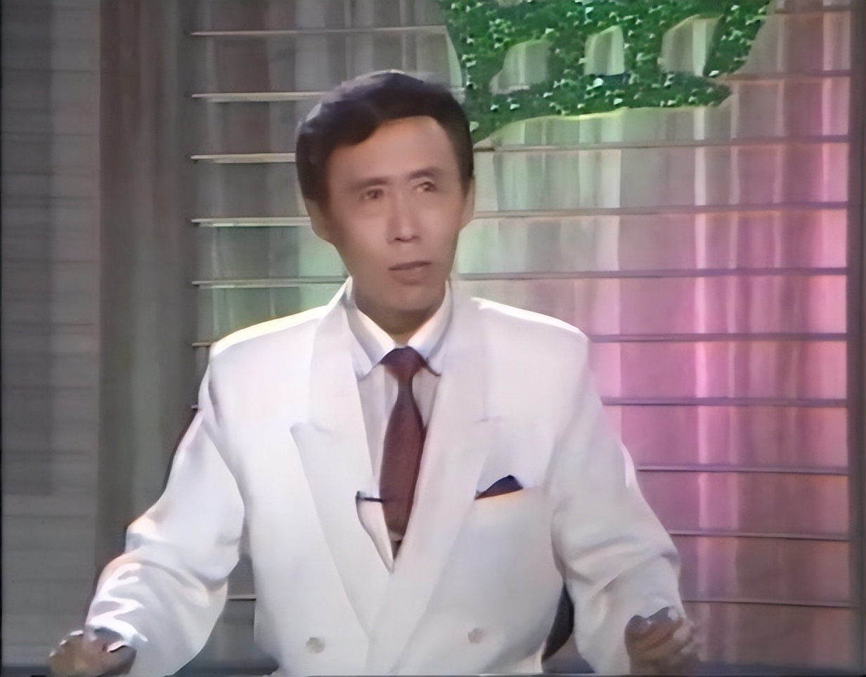 《曲苑杂坛》为什么停播?看看第一期和最后一期什么样