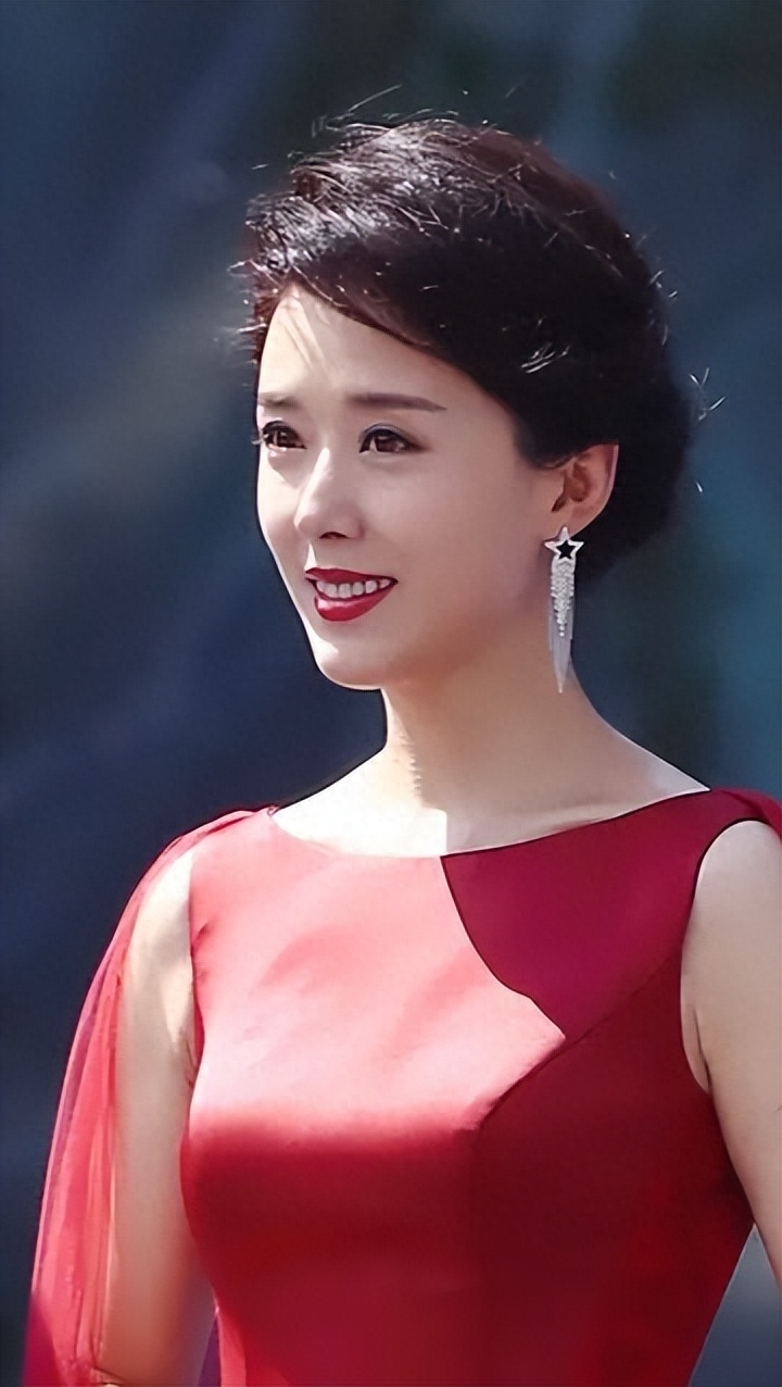 回顾:有一种整容叫颜丹晨结婚,老公变化不大,她却像变了一个人