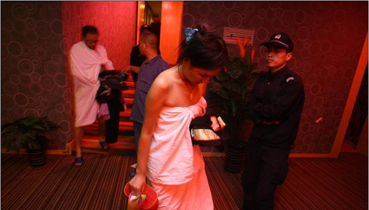 新乡一淫窝被端!温泉宾馆公然卖淫嫖娼,就在3楼