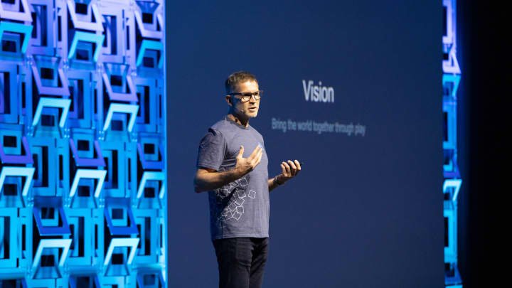 dave baszucki,又名 builderman,是所有玩 roblox 的孩子都知道的.