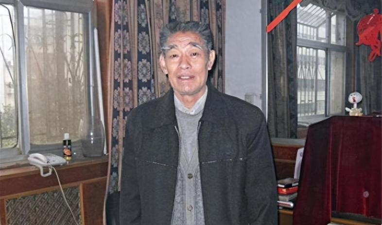 他是丁盛麾下的战士12年升任武汉军区副政委仅比老首长低半级