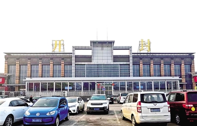 郑开城际延长线开封站老站房主体拆除 始建于1909年