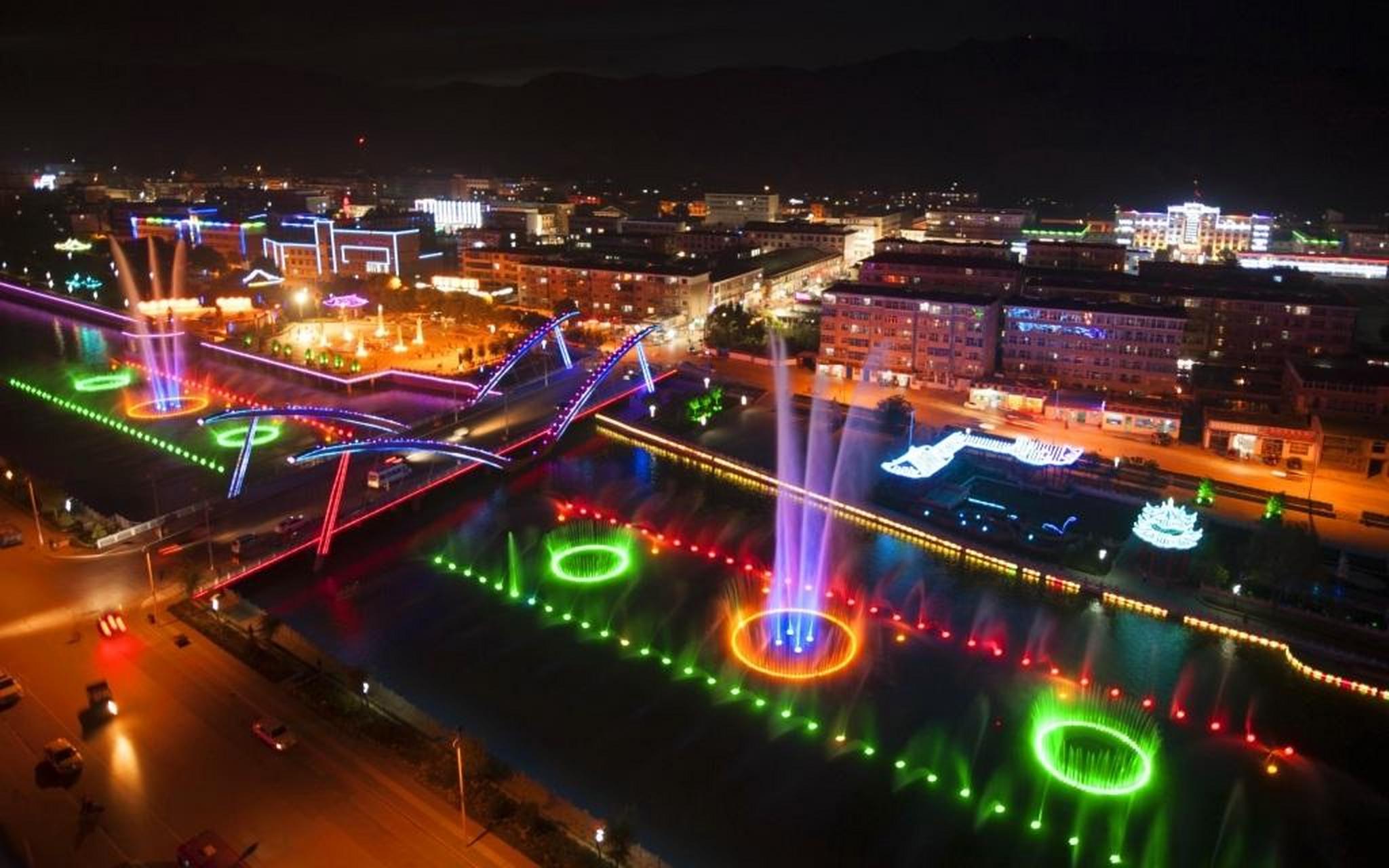 近日,山西省娄烦县的"人口小县"机构改革再次引起舆论关注.