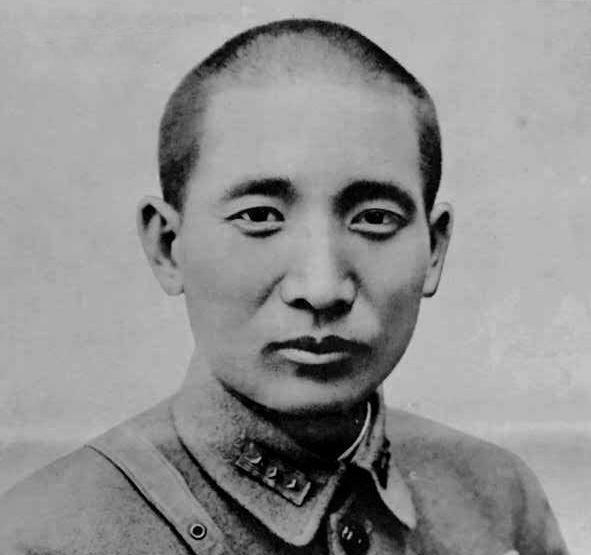 马呈祥娶年轻漂亮女学生,陶峙岳得知后妥善安排,轻松解决马呈祥