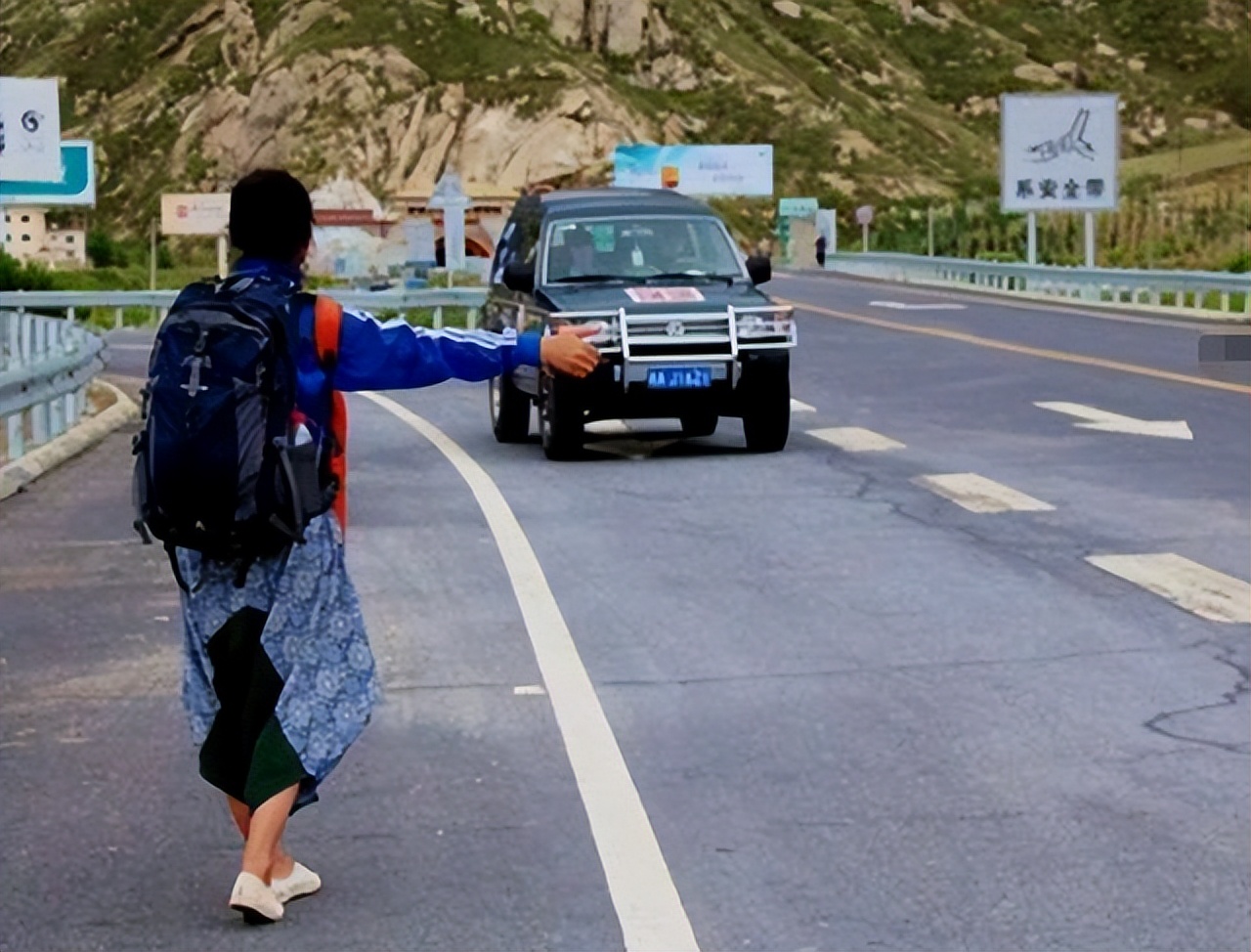 川藏线上的"穷游女",都是涉世未深的美女,为啥司机要避而远之