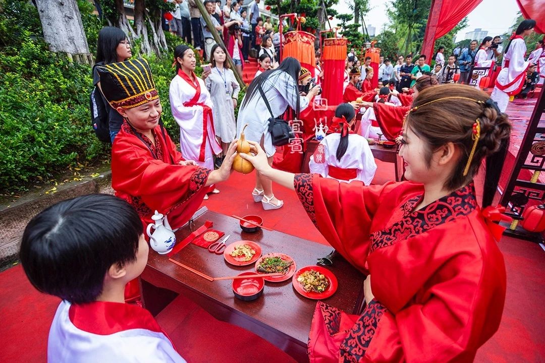 结婚时为什么要喝交杯酒?古时候流传下来的规矩有什么含义?