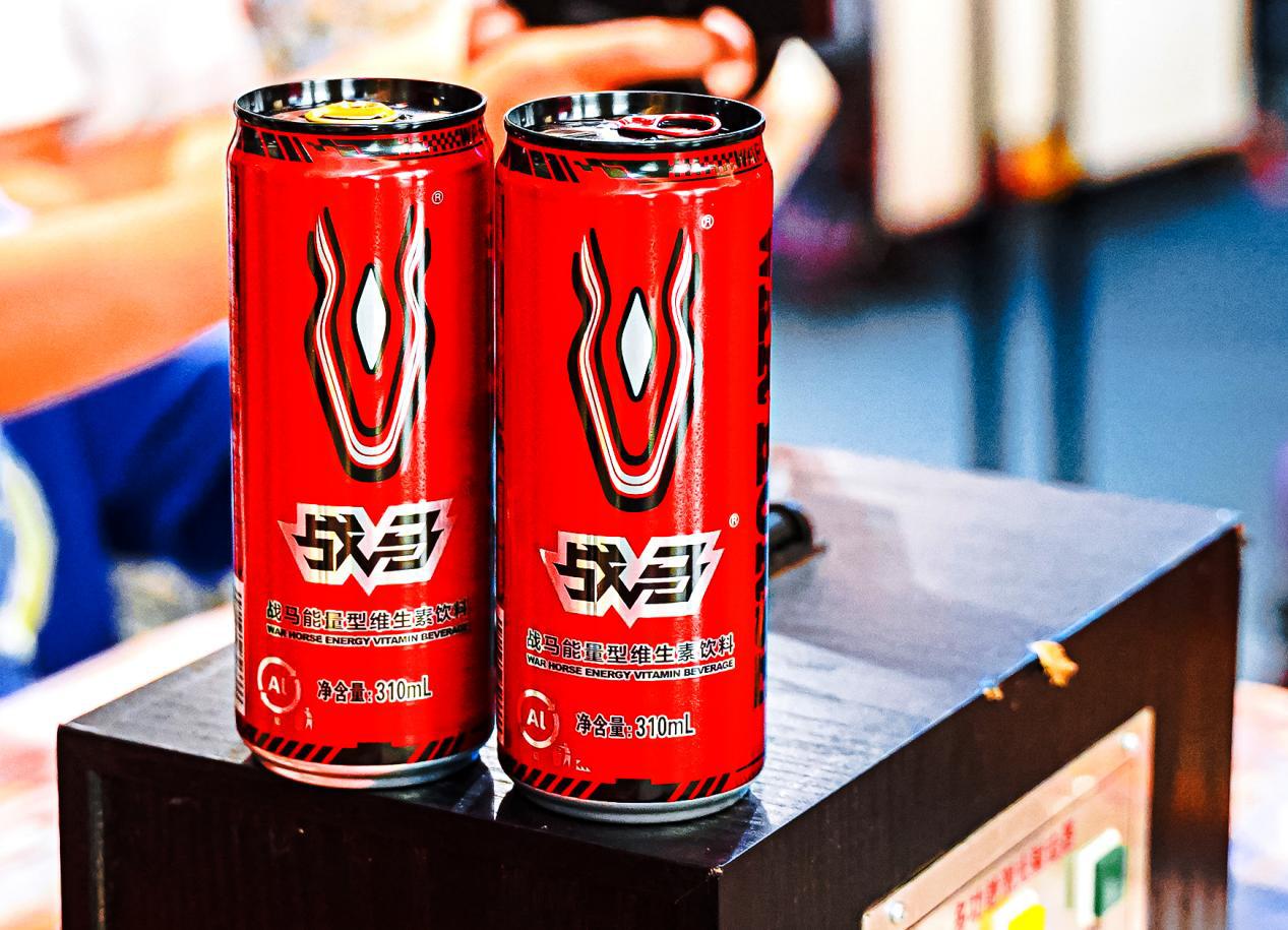 电竞良伴,充能优选,战马能量饮料年轻人喜欢的电竞加油站