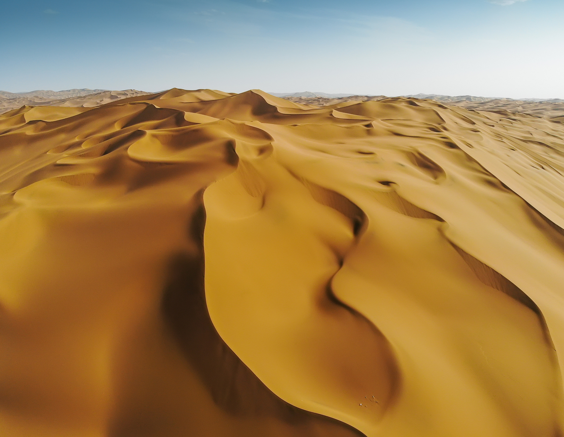 新疆沙漠景点有哪些,新疆6大迷人沙漠,雄壮壮阔,你去过几个?