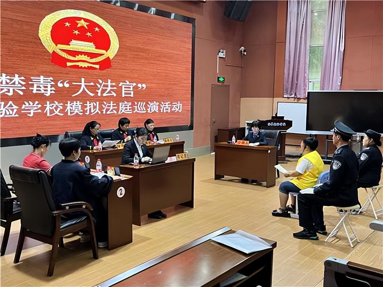 吉华街道开展"禁毒 "系列 创建禁毒示范城区宣传活动