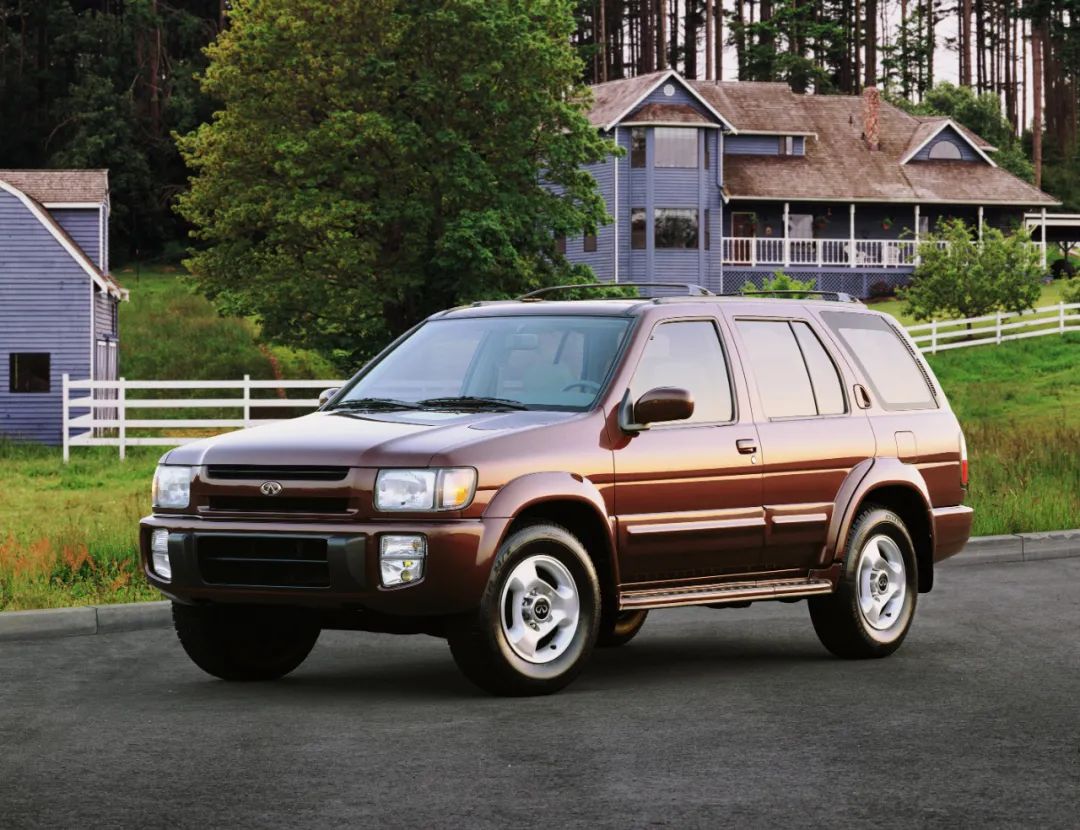 英菲尼迪qx4 丨 品牌首款suv,探路者高级版/infiniti qx4 jr50