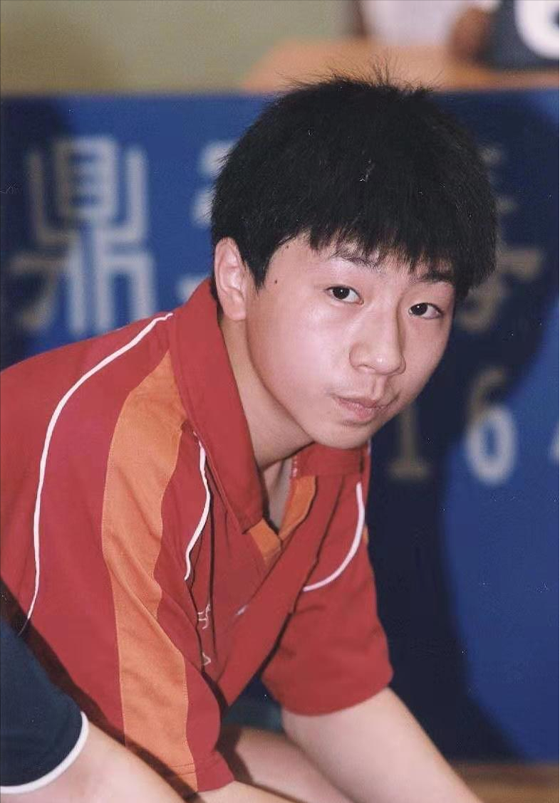 马龙的故事 年少成名 被张继科反超 今儿子三岁 老婆从不露面 来自百家号 体育全网通 不错网