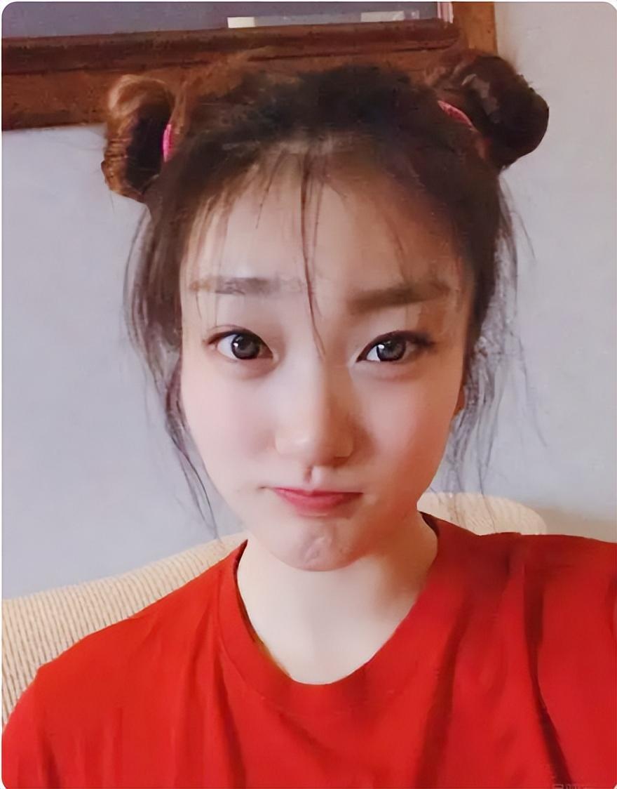 回顾女篮名将李梦曾用板车拉妈妈去治癌亚洲杯夺冠后回应丑闻