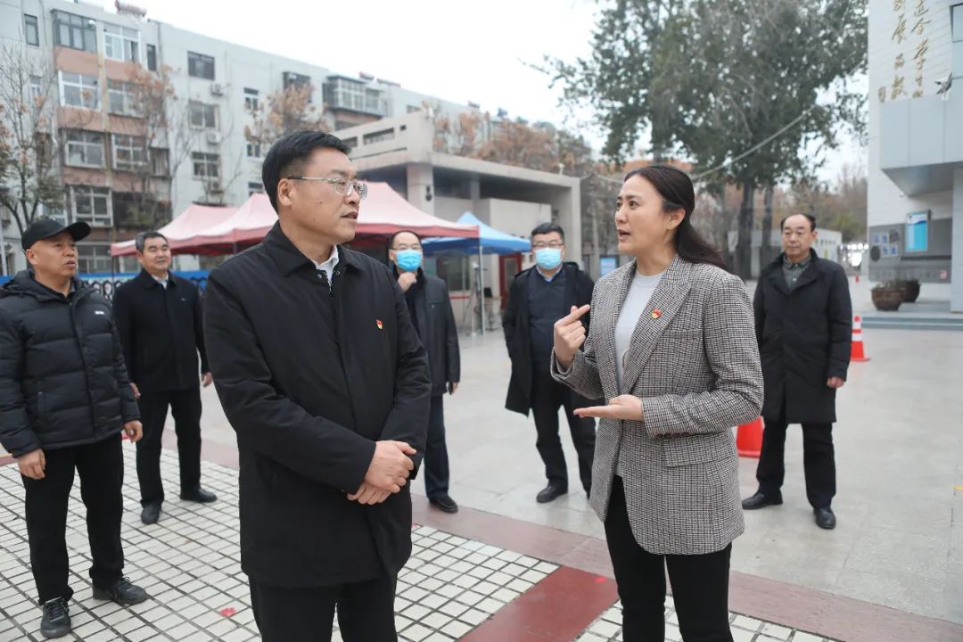 濮阳市委副书记邵景良调研濮阳市城区义务教育阶段学校办学情况