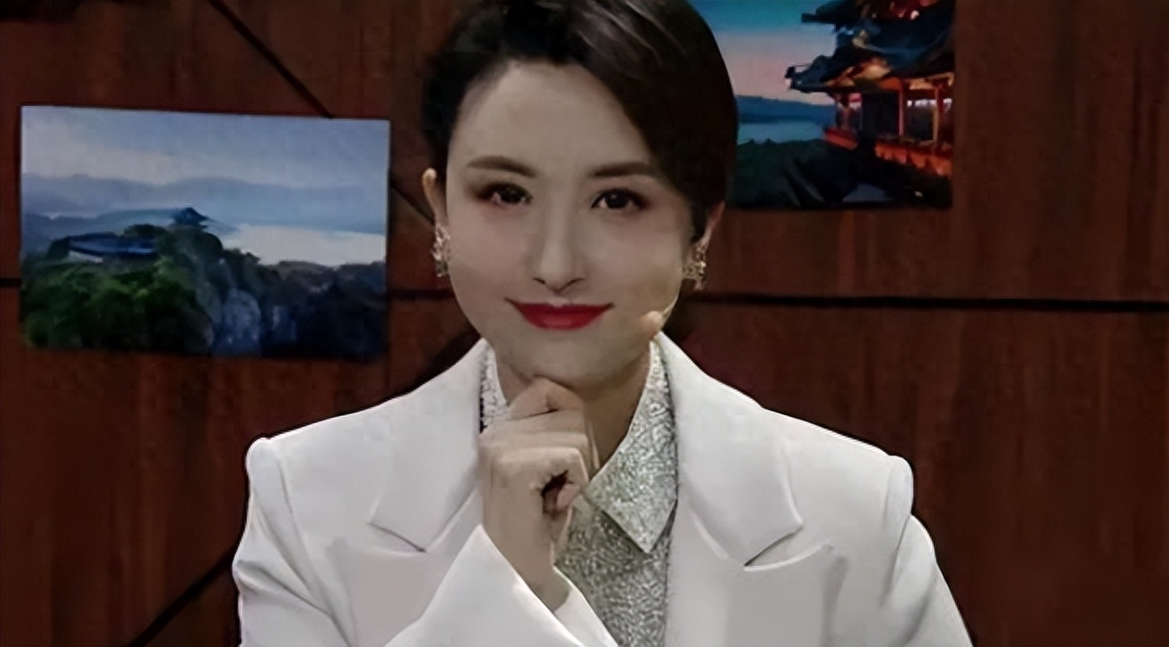 44岁张蕾发严正声明:一个传了11年的谣言,多次辟谣反而变本加厉