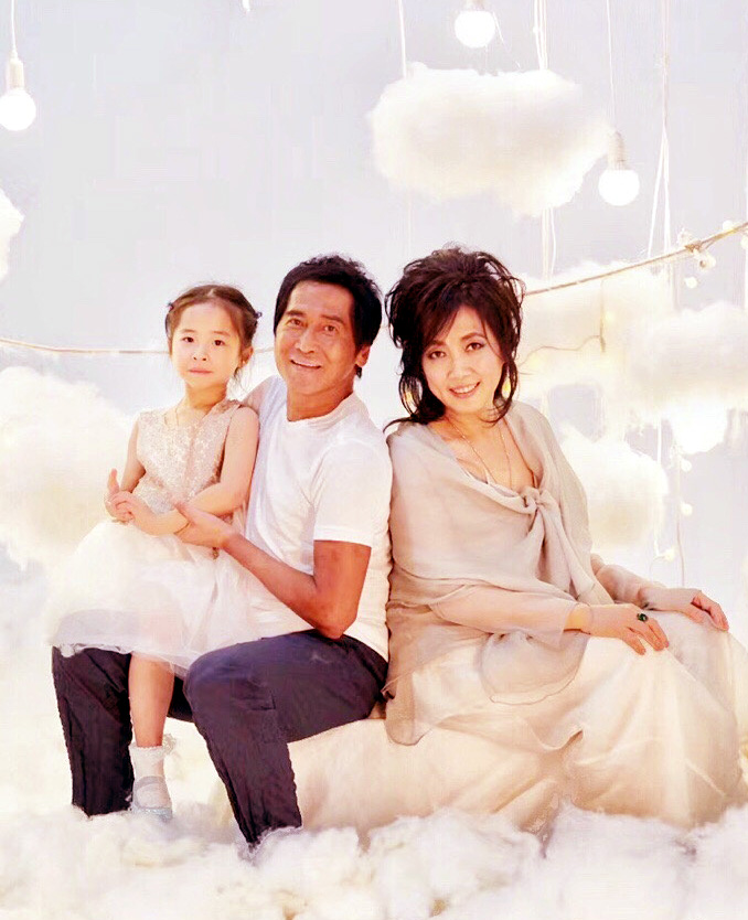 齐秦与王祖贤分手20年他做幸福的四川女婿她是孤独的女人花