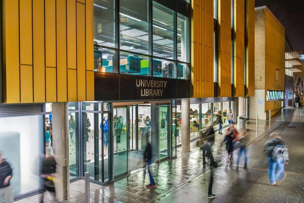 保底院校≠差学校!Alevel英国保底院校必选!专排优势不容错过!(英国alevel有哪些学科)