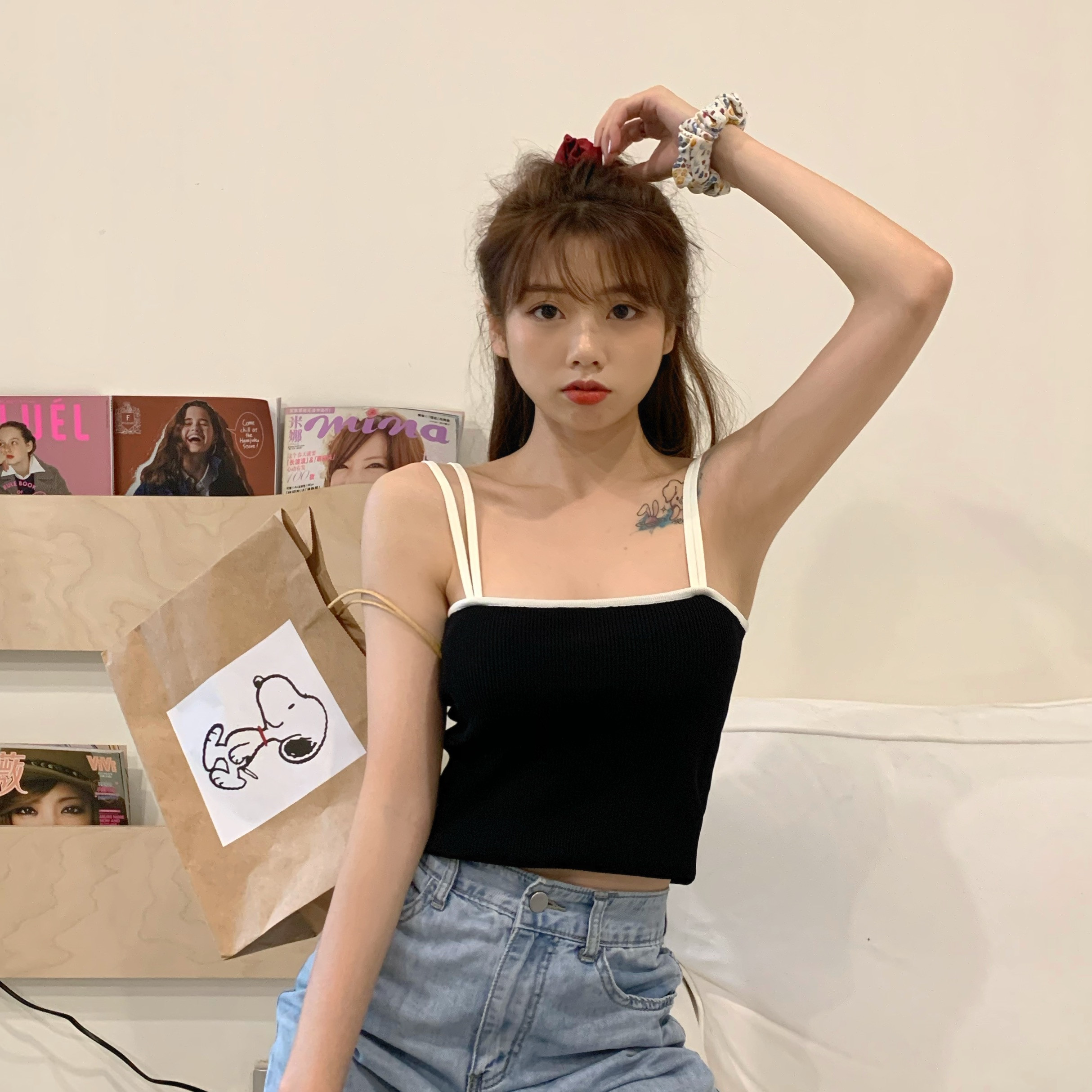 小背心如何穿吊带