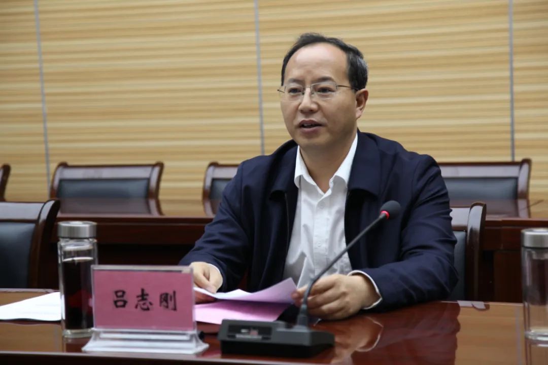 卧龙区委书记吕志刚会见河南中科华鑫实业有限公司总经理商学文一行