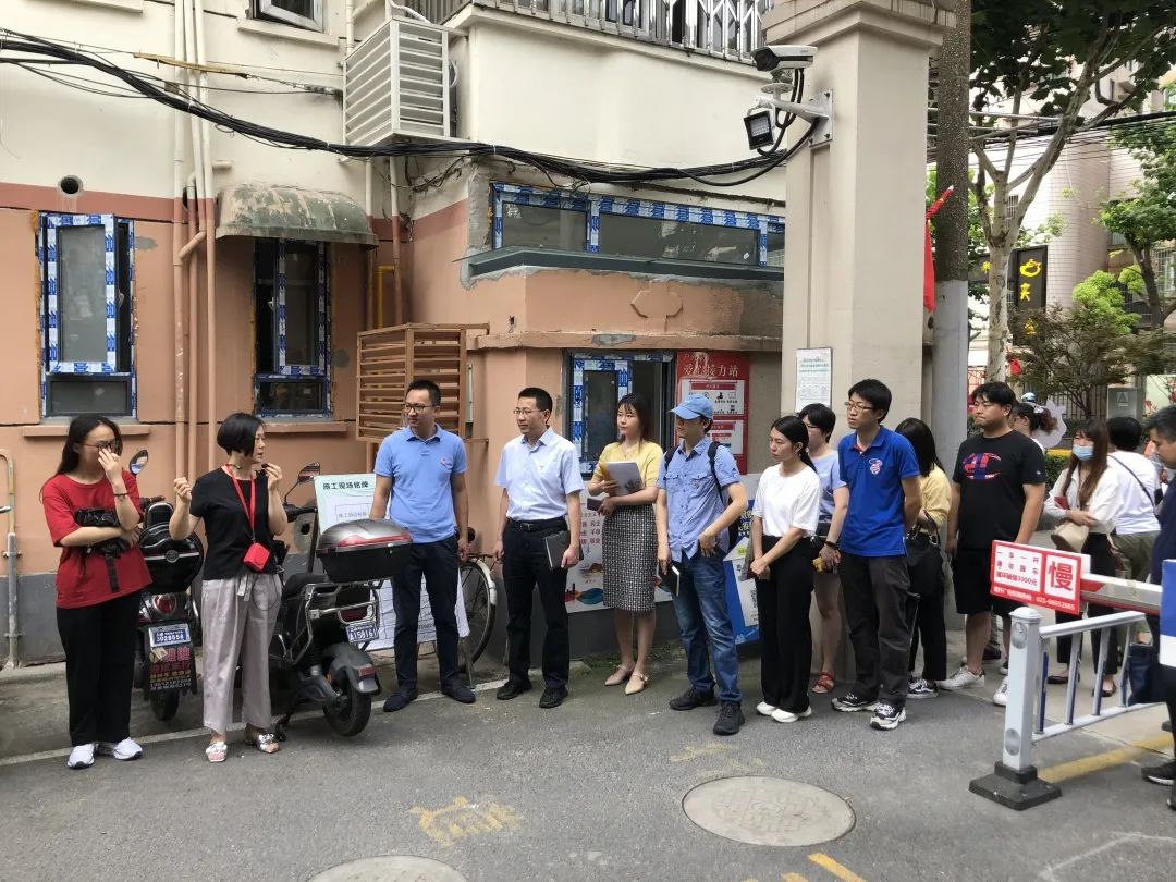 【青年"三进"走进系列】走进欧阳路街道"小小区合并"项目