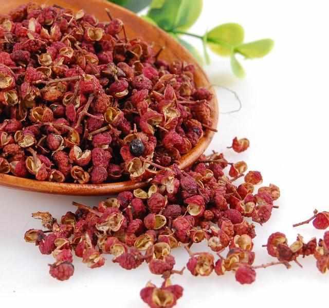 花椒可以消除痔疮?专家:选对治疗方式,就可摆脱"菊花残"!