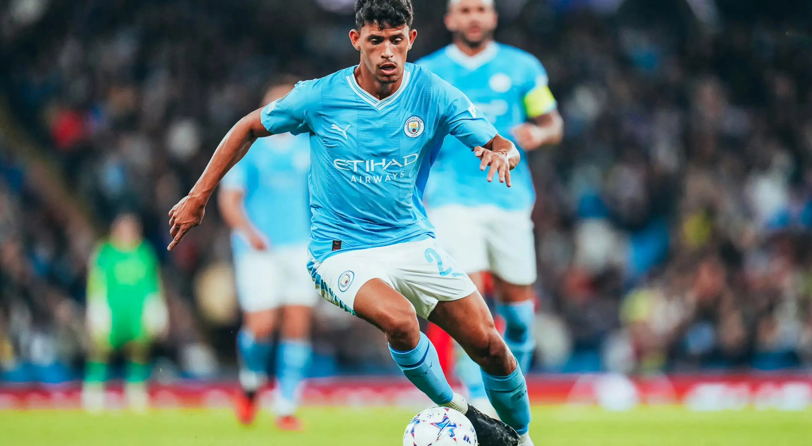 曼城3:1贝尔格莱德红星,经历了一场艰难的逆境