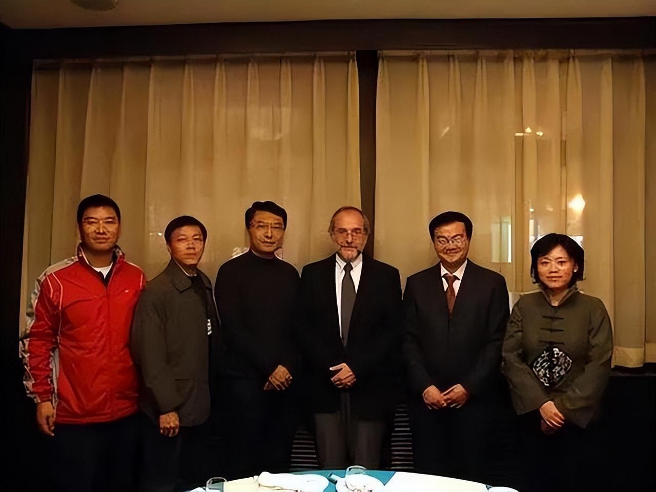 驻韩大使因老婆沦为"间谍",升任我国外交副会长,多次泄露机密