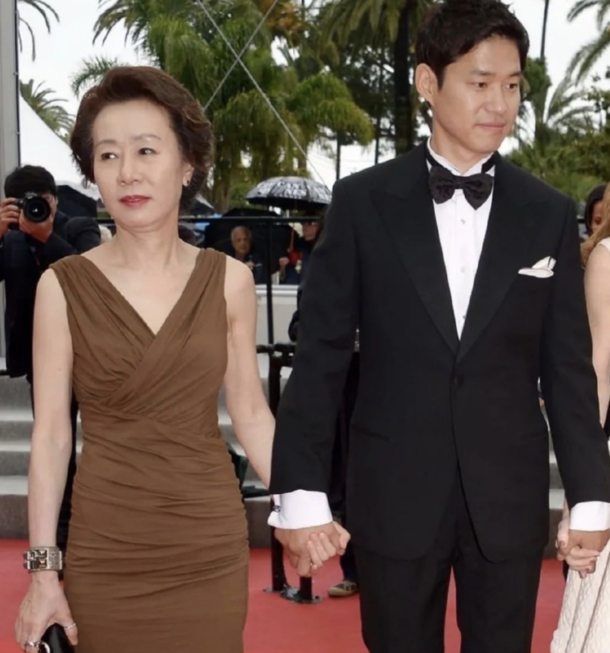 尹汝贞单人辛苦养子,凭实力得奥斯卡,前夫竟说因为他才能获奖!