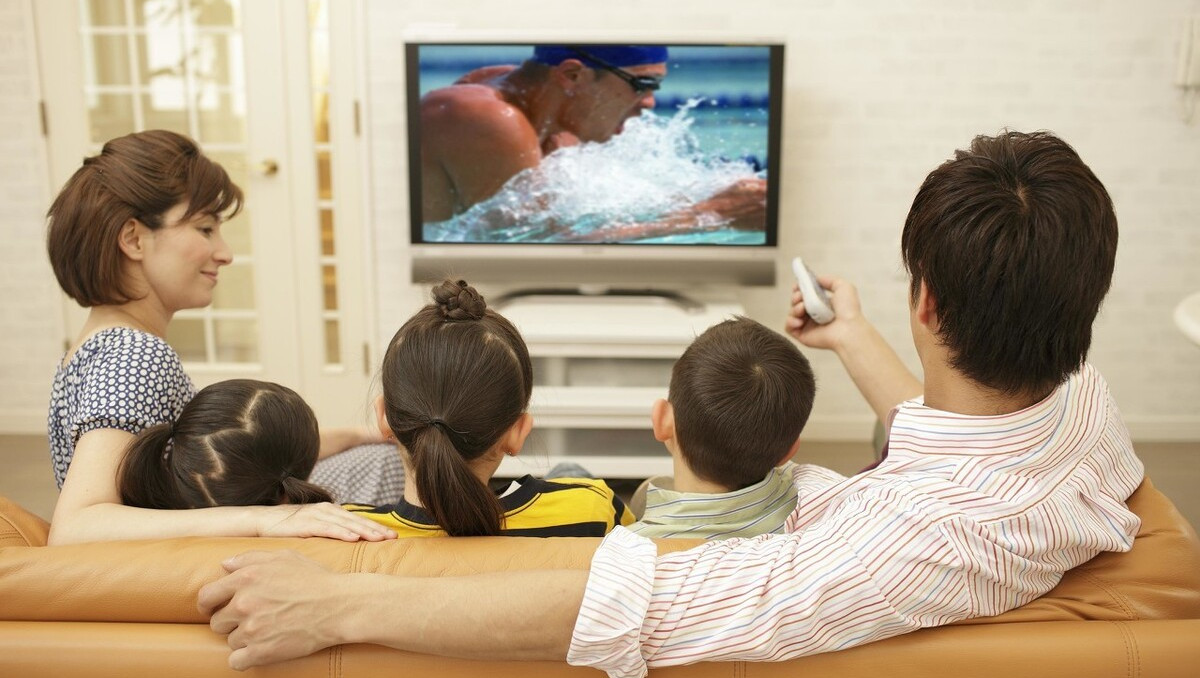 孩子看电视既有坏处,也有好处.你知道吗?这4个做法孩子不反感