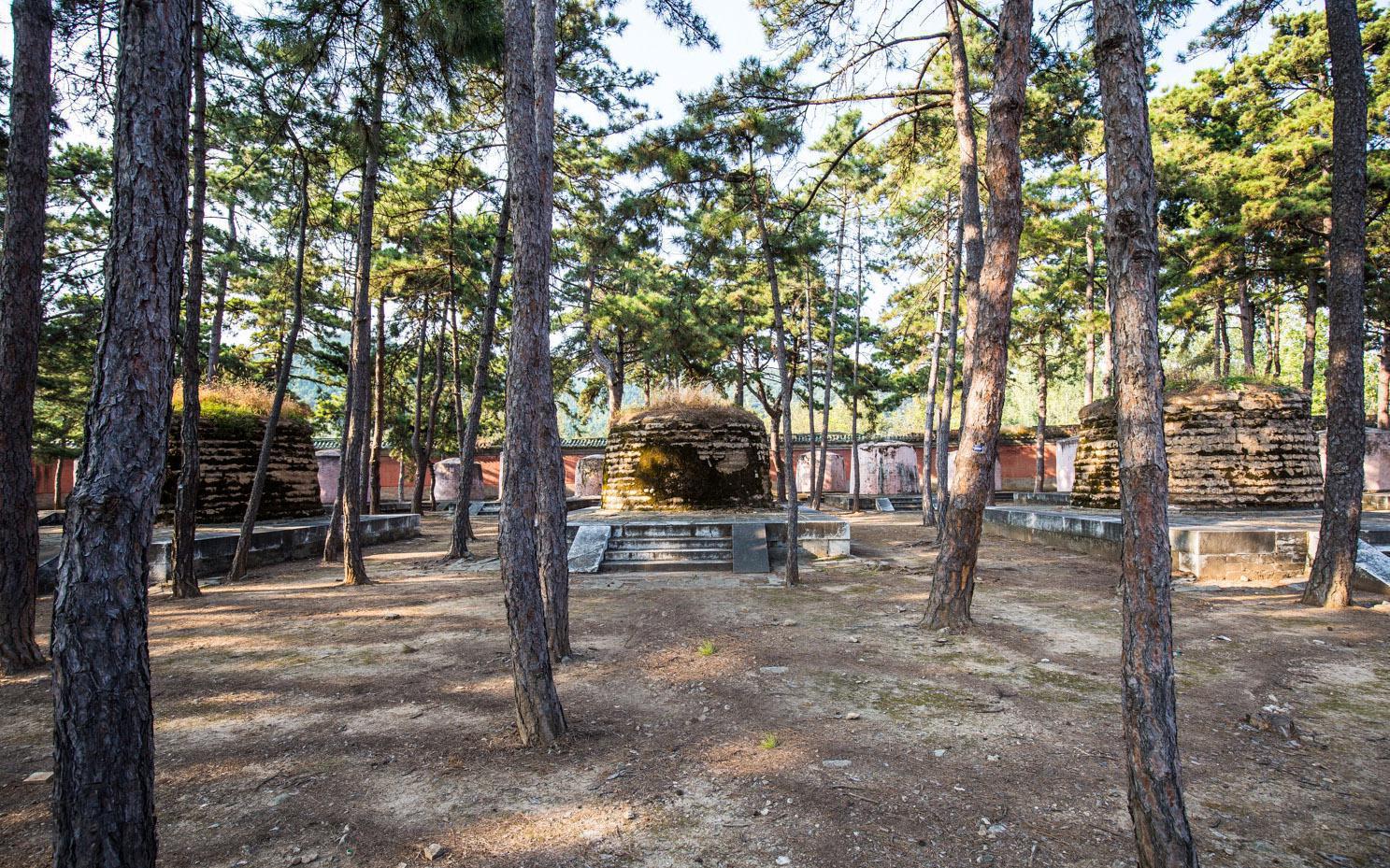 骑龙立穴,斩截余气,清东陵之乾隆裕陵妃园寝