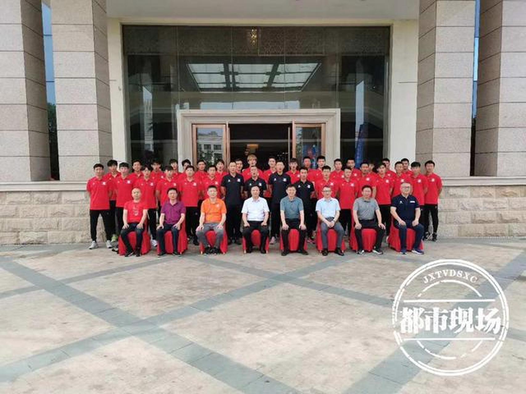 提气!江西江钨威虎足球队官宣 目标两年冲中甲