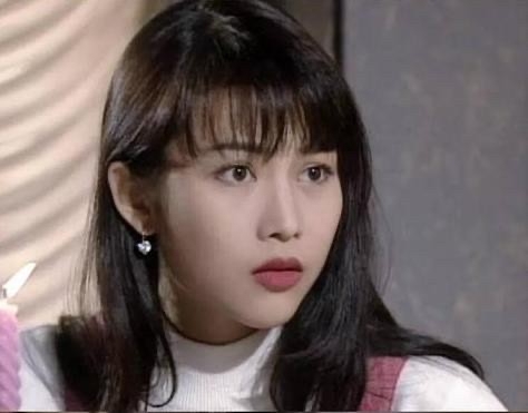 回顾17岁被富豪包养与吴奇隆劳燕分飞蔡少芬都经历了什么