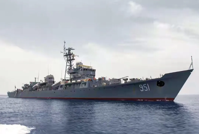 新世纪中国外贸护卫舰的开山之作,巴基斯坦海军f-22p型护卫舰