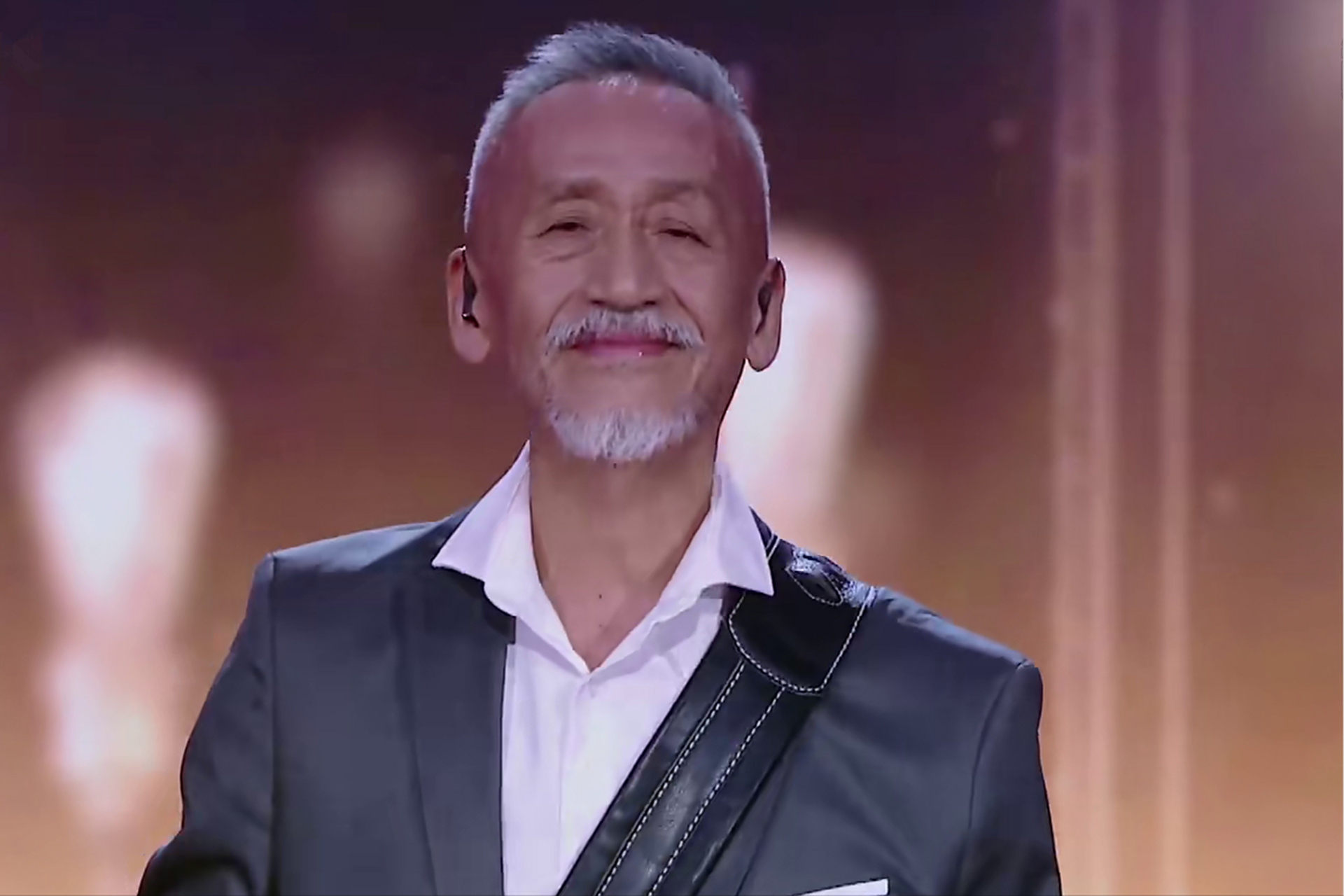 陈彼得可能大家都没有什么印象,但是他制作的歌曲不可能没有人听过.