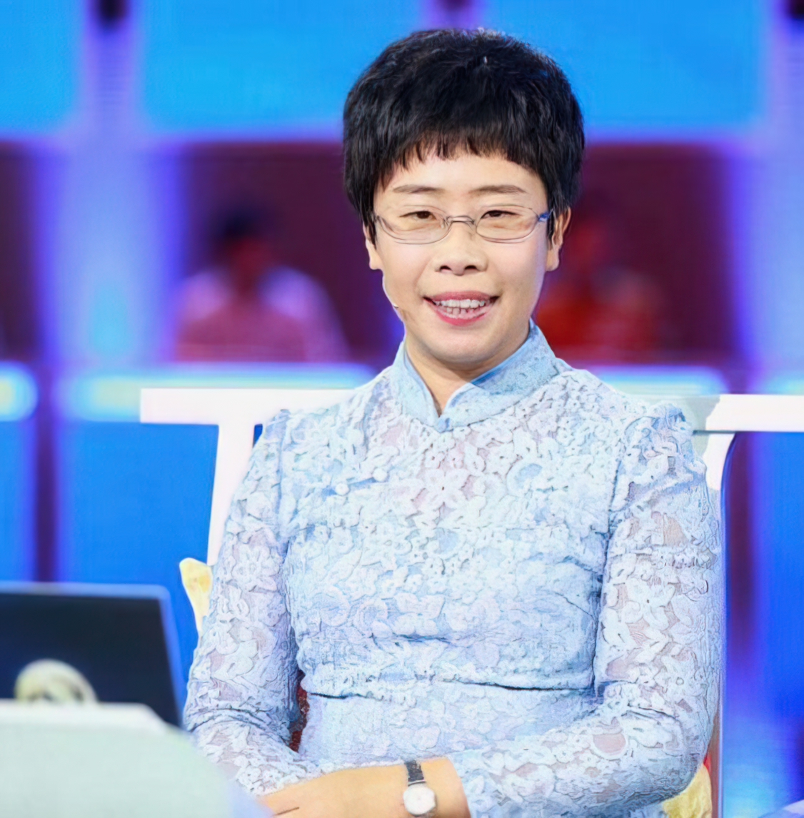 "现代李清照"蒙曼,24岁成北大博士,走红百家讲坛,46岁仍单身