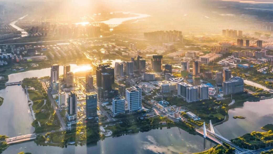 中央确定郑州为国际综合交通枢纽城市,真实的交通配置有多硬核?