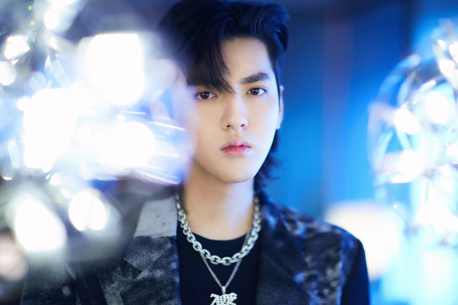 谢楠点赞立白解约,纷纷爆料吴亦凡聊天记录!回顾他的职业生涯