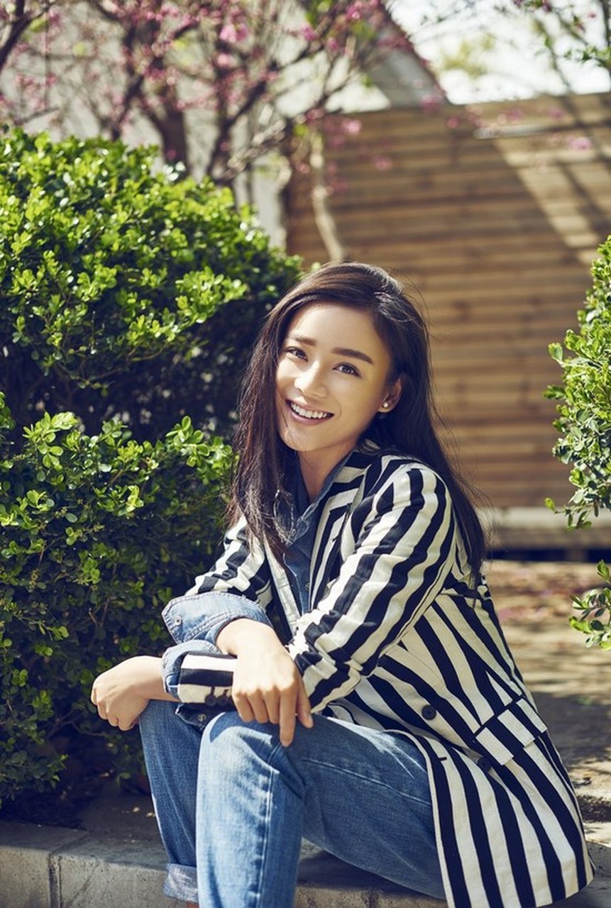 在电视剧妻子的新世界,袁姗姗饰演的沈安安,得知丈夫出轨之后,马上